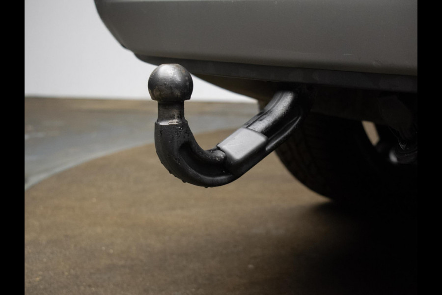 Land Rover Discovery 3.0 Sd6 HSE Luxury GRIJSKENTEKEN (CARPLAY,PANORAMADAK,MERIDIAN,LEDER,STOELVERWARMING,CAMERA,360 VIEW,PDC)