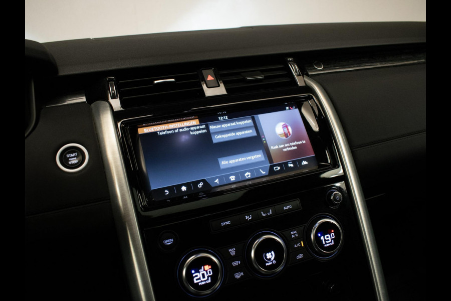 Land Rover Discovery 3.0 Sd6 HSE Luxury GRIJSKENTEKEN (CARPLAY,PANORAMADAK,MERIDIAN,LEDER,STOELVERWARMING,CAMERA,360 VIEW,PDC)