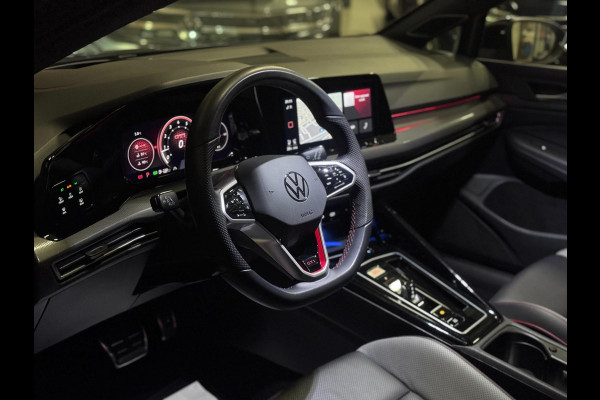 Volkswagen Golf 2.0 TSI GTI CLUBSPORT | PANO | IQ LIGHT | HARMAN KARDON | VOL!
