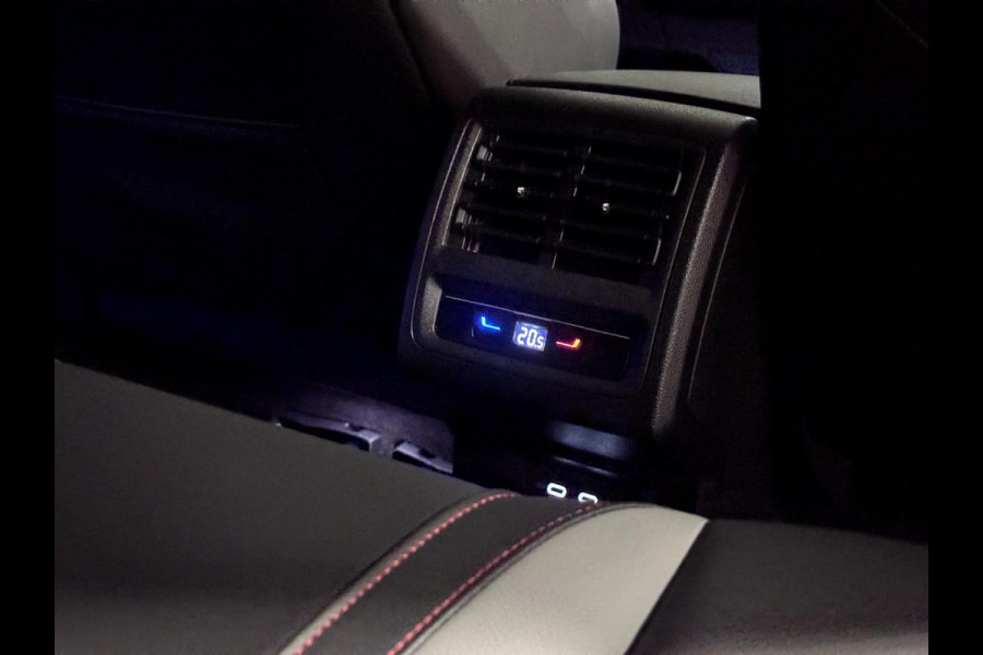 Volkswagen Golf 2.0 TSI GTI CLUBSPORT | PANO | IQ LIGHT | HARMAN KARDON | VOL!