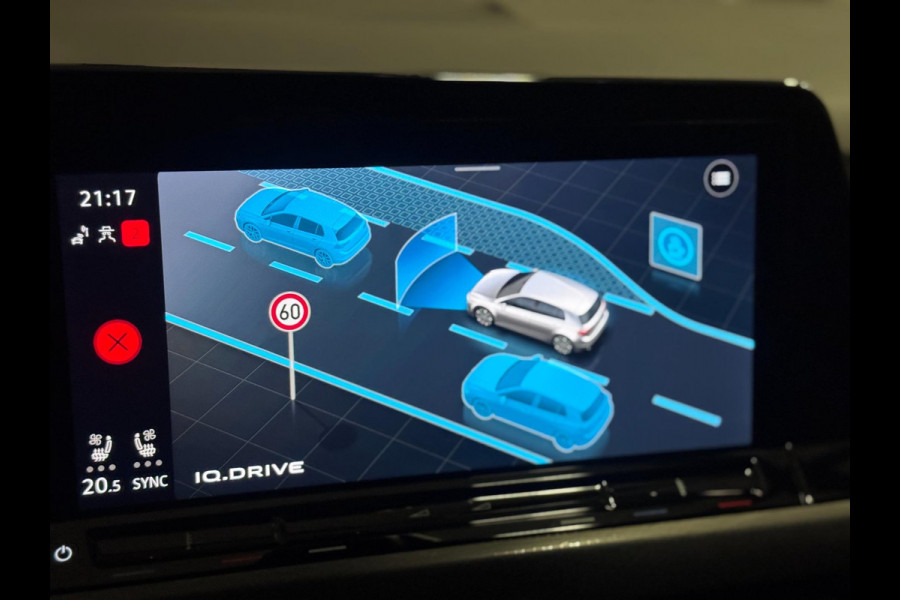 Volkswagen Golf 2.0 TSI GTI CLUBSPORT | PANO | IQ LIGHT | HARMAN KARDON | VOL!