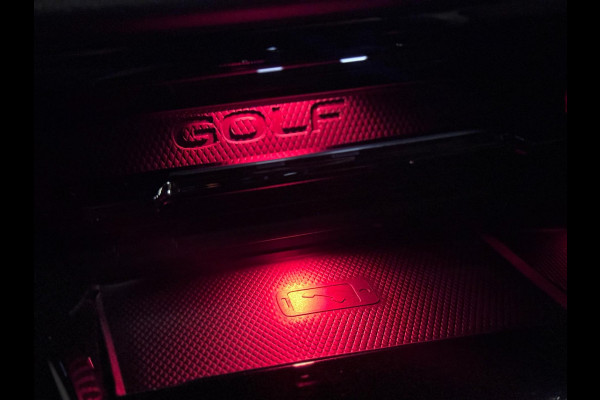 Volkswagen Golf 2.0 TSI GTI CLUBSPORT | PANO | IQ LIGHT | HARMAN KARDON | VOL!