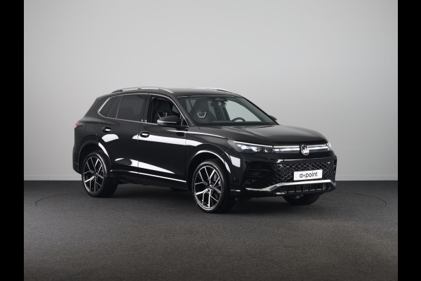 Volkswagen Tiguan 1.5 eHybrid R-Line Edition 204 pk Automaat (DSG) | Verlengde garantie | Navigatie | Parkeersensoren (Park assist) | Achteruitrijcamera | R-Line |