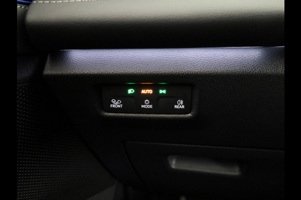 Volkswagen Tiguan 1.5 eHybrid R-Line Edition 204 pk Automaat (DSG) | Verlengde garantie | Navigatie | Parkeersensoren (Park assist) | Achteruitrijcamera | R-Line |