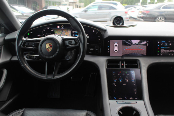 Porsche Taycan Cross Turismo 4 93 kWh / Panoramadak / Camera / Passenger Display / Luchtvering / 20'' / Leder / CarPlay / Matrix LED / Stoelverwarming / DAB / ACC