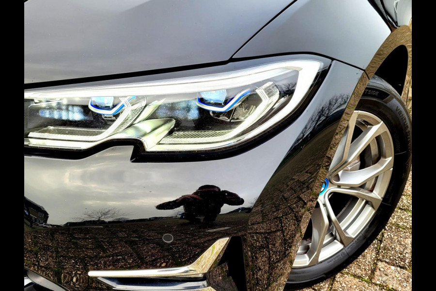 BMW 3 Serie Touring 320e Laser, Mokka Sport-leder, Stuurverw. Luxury Line (1e eig. NL NAP)