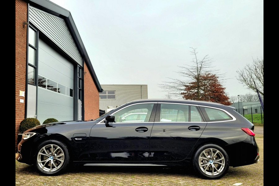 BMW 3 Serie Touring 320e Laser, Mokka Sport-leder, Stuurverw. Luxury Line (1e eig. NL NAP)
