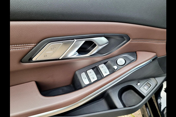 BMW 3 Serie Touring 320e Laser, Mokka Sport-leder, Stuurverw. Luxury Line (1e eig. NL NAP)