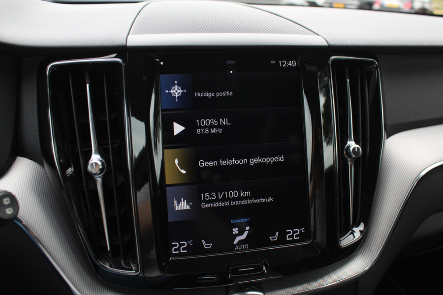 Volvo XC60 2.0 T8 AWD Polestar Engineered / Trekhaak / Panoramadak / 360Camera / Head-up / Leder / Harman Kardon / 22'' / Keyless / Intr.voorverwarming / Stuur+Stoelverwarming / Virtual Cockpit / CarPlay / DAB / Dodehoek / ACC