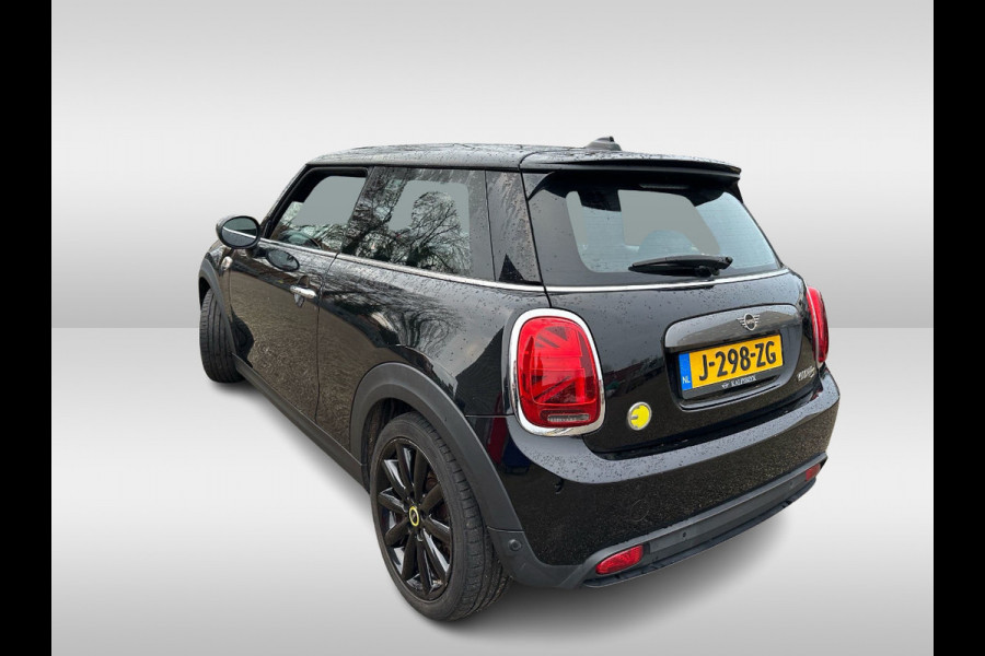 MINI Mini Electric Charged 33 kWh / Camera / Head-up / Leder / Harman Kardon / Keyless / 17'' / CarPlay / Stoelverwarming / Matrix LED / DAB / Cruise Control
