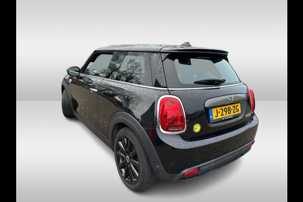 MINI Mini Electric Charged 33 kWh / Camera / Head-up / Leder / Harman Kardon / Keyless / 17'' / CarPlay / Stoelverwarming / Matrix LED / DAB / Cruise Control