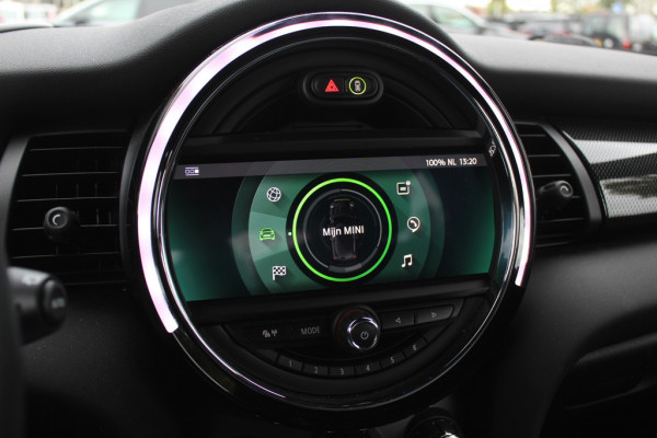 MINI Mini Electric Charged 33 kWh / Camera / Head-up / Leder / Harman Kardon / Keyless / 17'' / CarPlay / Stoelverwarming / Matrix LED / DAB / Cruise Control
