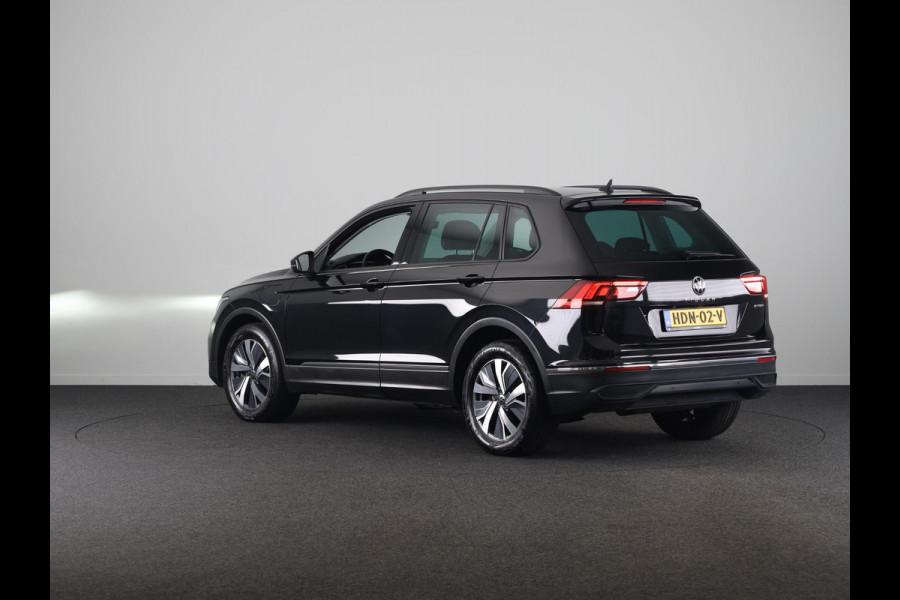 Volkswagen Tiguan 1.4 TSI eHybrid Life 245PK DSG PHEV | Navigatie | Parkeercamera | 18 inch Lm velgen | Stoel- en stuurverwarming |