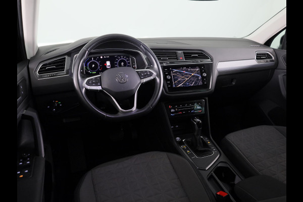 Volkswagen Tiguan 1.4 TSI eHybrid Life 245PK DSG PHEV | Navigatie | Parkeercamera | 18 inch Lm velgen | Stoel- en stuurverwarming |