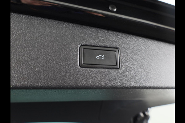 Volkswagen Tiguan 1.4 TSI eHybrid Life 245PK DSG PHEV | Navigatie | Parkeercamera | 18 inch Lm velgen | Stoel- en stuurverwarming |