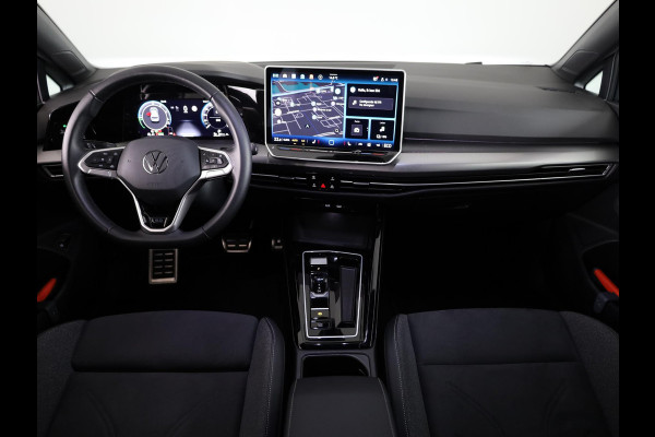 Volkswagen Golf 1.5 eHybrid 50 Edition 204 PK DSG PHEV | Verlengde garantie | Navigatie | Parkeercamera | Stoel- en stuurverwarming | 18 inch LM velgen |