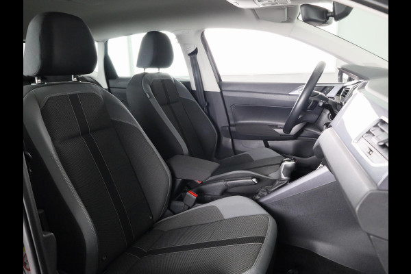 Volkswagen Polo 1.0 TSI Style 110 pk Automaat (DSG) | Navigatie via App | Parkeersensoren (Park assist) | Adaptieve cruise control | Stoelverwarming | Matrix LED koplampen |