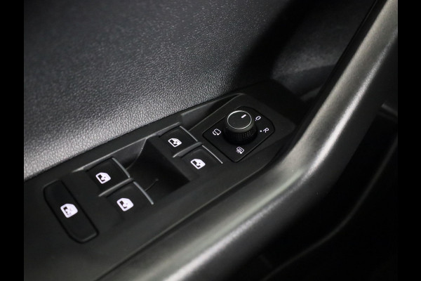 Volkswagen Polo 1.0 TSI Style 110 pk Automaat (DSG) | Navigatie via App | Parkeersensoren (Park assist) | Adaptieve cruise control | Stoelverwarming | Matrix LED koplampen |