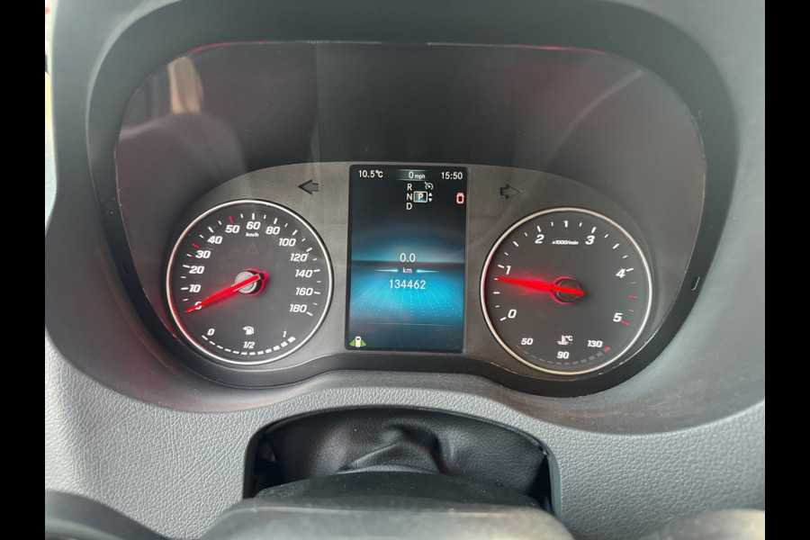 Mercedes-Benz Sprinter 2.2 CDI L2H1 7 Zits