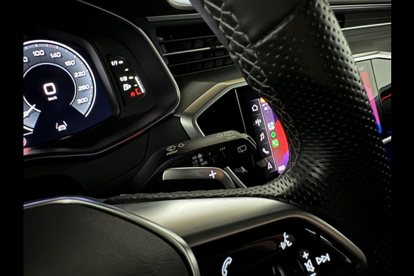 Audi A6 Avant 55 TFSI e Quattro Competition S-Line Black Edition