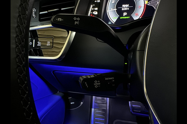 Audi A6 Avant 55 TFSI e Quattro Competition S-Line Black Edition