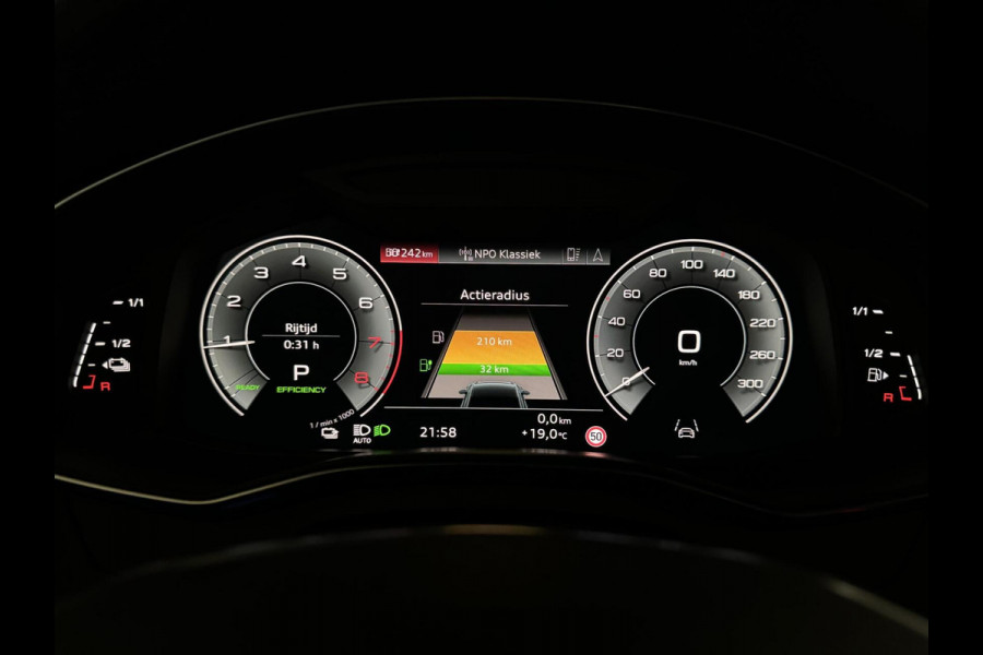 Audi A6 Avant 55 TFSI e Quattro Competition S-Line Black Edition