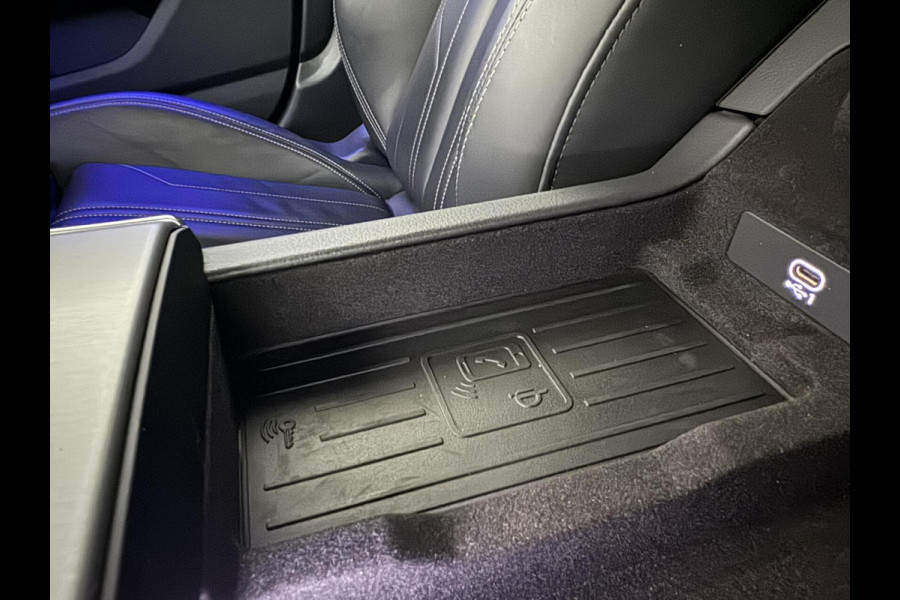 Audi A6 Avant 55 TFSI e Quattro Competition S-Line Black Edition