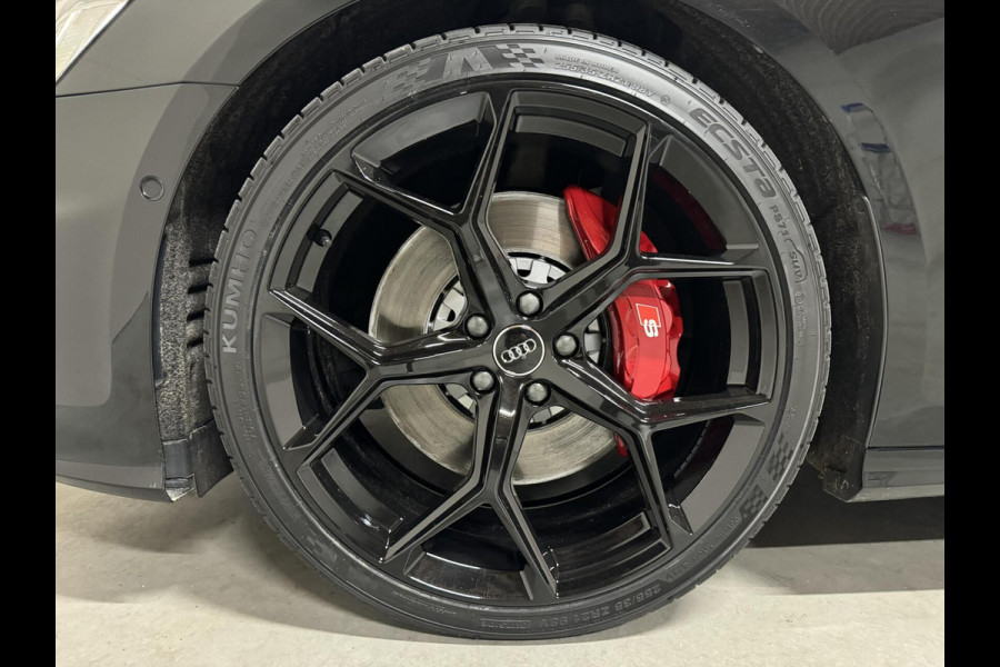 Audi A6 Avant 55 TFSI e Quattro Competition S-Line Black Edition