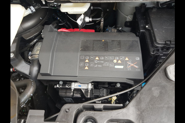 Renault Trafic 2.0 dCi 131 pk T29 L2-H1 dubbele-cabine 6 persoons Work Edition uitvoering !!!