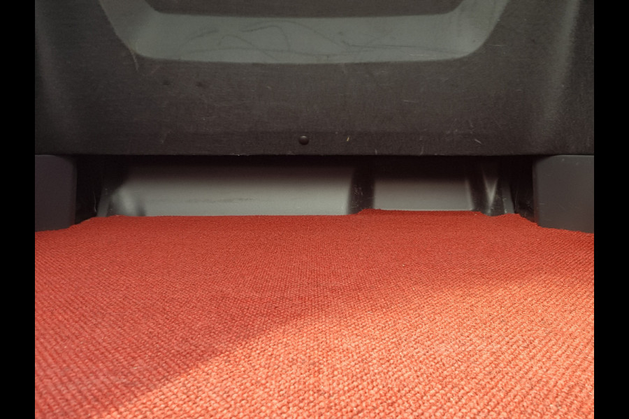 Renault Trafic 2.0 dCi 131 pk T29 L2-H1 dubbele-cabine 6 persoons Work Edition uitvoering !!!