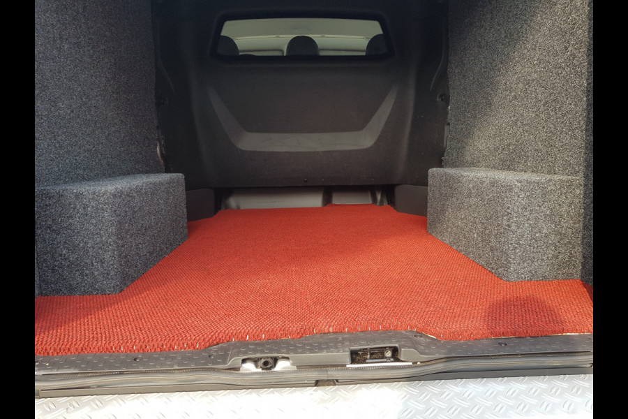 Renault Trafic 2.0 dCi 131 pk T29 L2-H1 dubbele-cabine 6 persoons Work Edition uitvoering !!!
