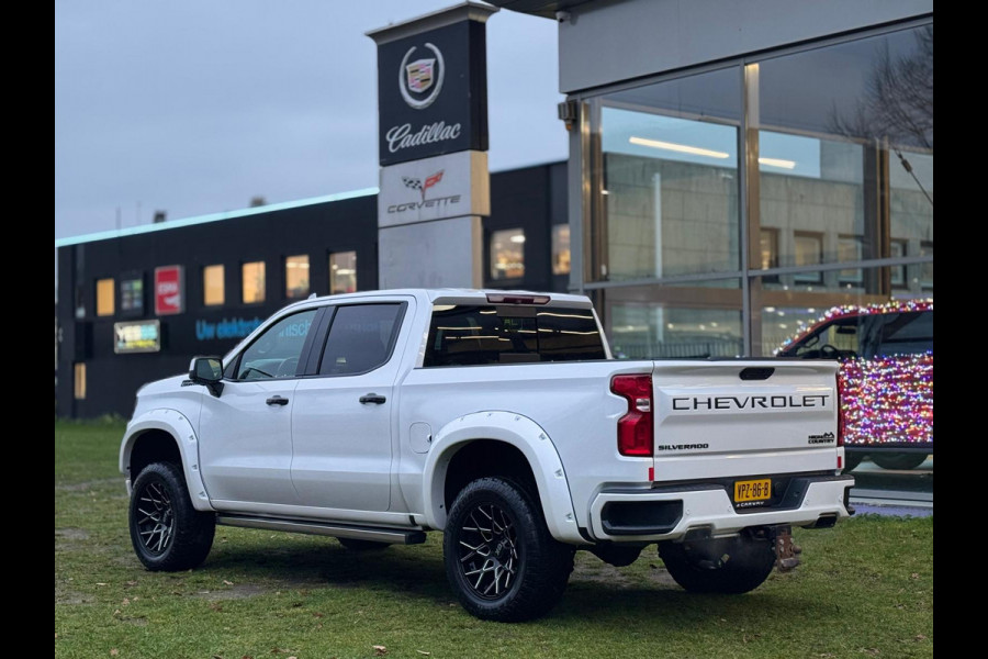 Chevrolet Silverado 6.2 V8 High Country Widebody Black Ops NWE Model
