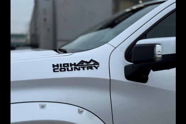 Chevrolet Silverado 6.2 V8 High Country Widebody Black Ops NWE Model