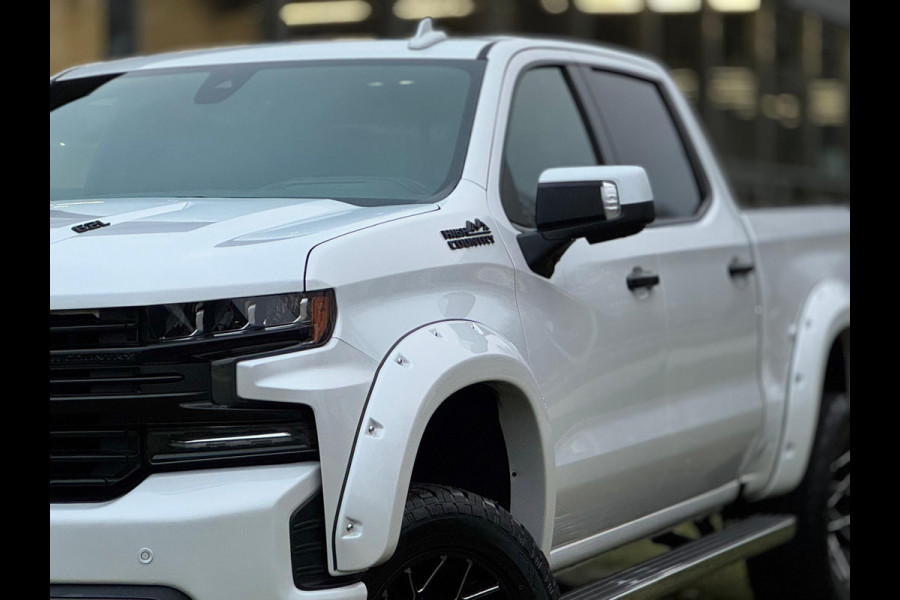 Chevrolet Silverado 6.2 V8 High Country Widebody Black Ops NWE Model