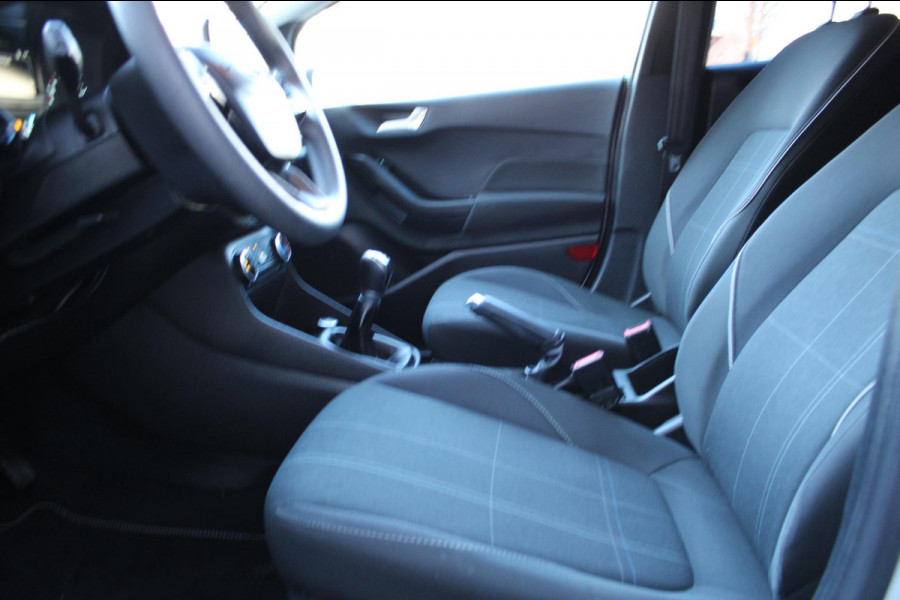 Ford Fiesta 1.1 Airco Navi Carplay PDC Nap