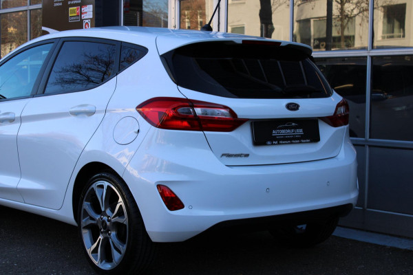 Ford Fiesta 1.1 Airco Navi Carplay PDC Nap