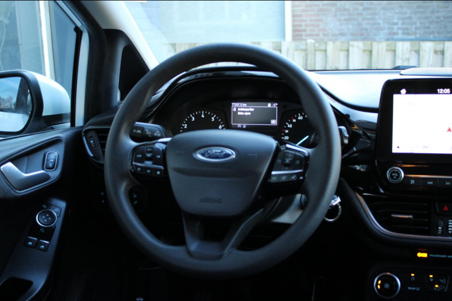 Ford Fiesta 1.1 Airco Navi Carplay PDC Nap