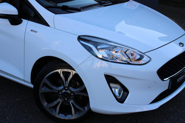 Ford Fiesta 1.1 Airco Navi Carplay PDC Nap