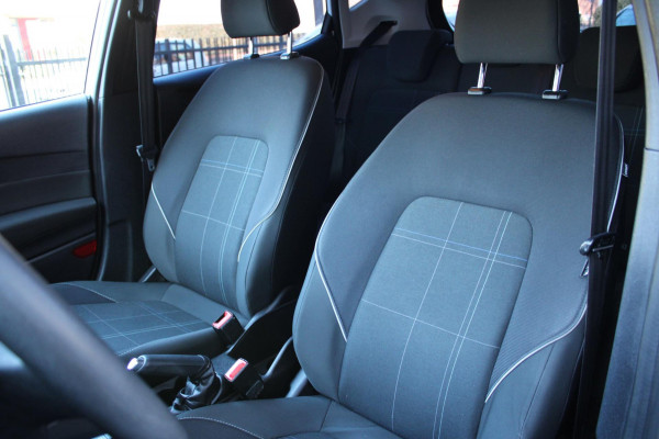 Ford Fiesta 1.1 Airco Navi Carplay PDC Nap