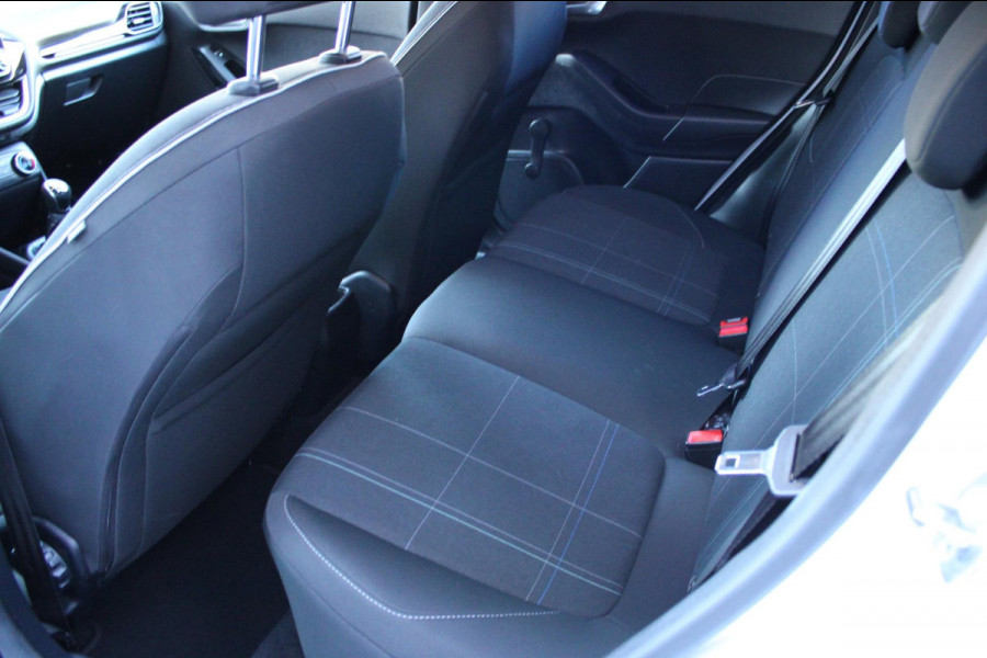 Ford Fiesta 1.1 Airco Navi Carplay PDC Nap