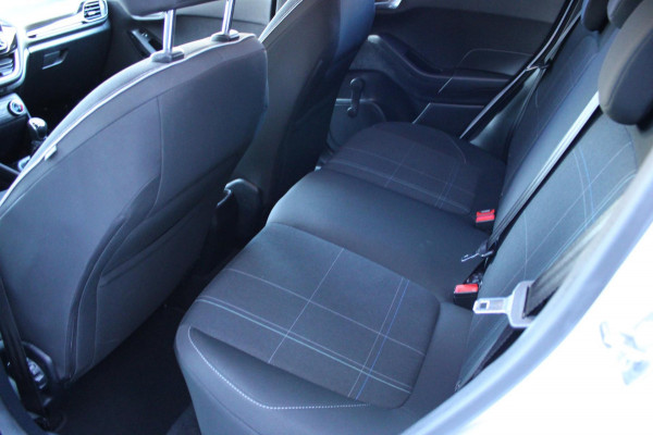 Ford Fiesta 1.1 Airco Navi Carplay PDC Nap