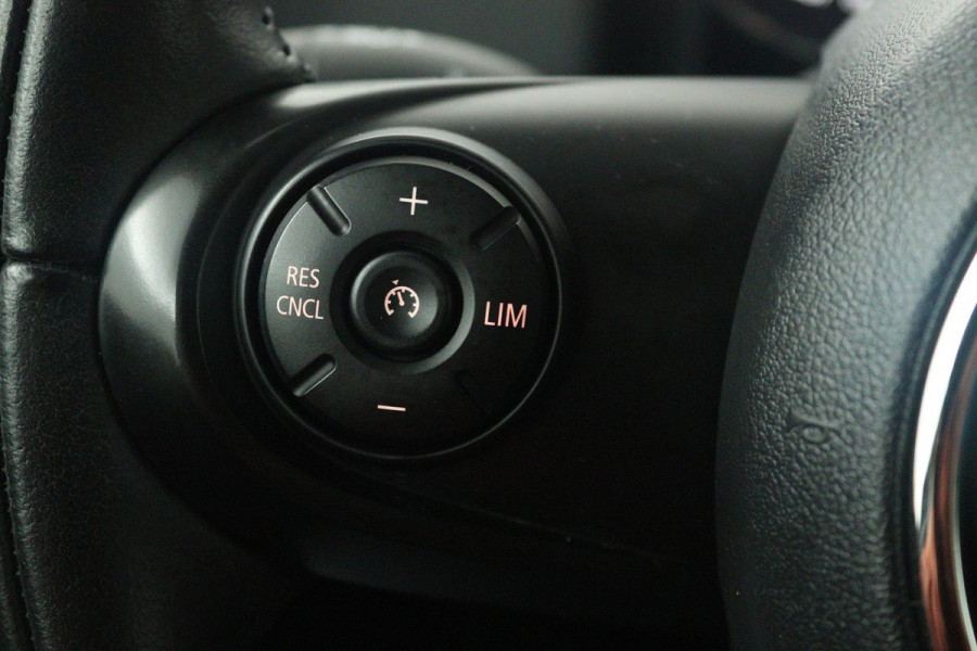 MINI Countryman 1.5 Cooper Business Edition Automaat (NAVIGATIE, CARPLAY, PARKEERSENSOREN, LED, CRUISE, SPORTSTOELEN)