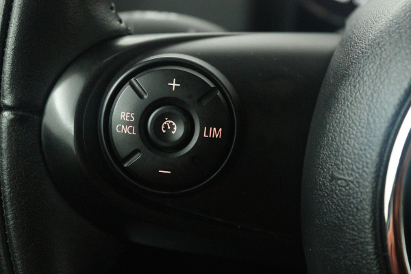 MINI Countryman 1.5 Cooper Business Edition Automaat (NAVIGATIE, CARPLAY, PARKEERSENSOREN, LED, CRUISE, SPORTSTOELEN)