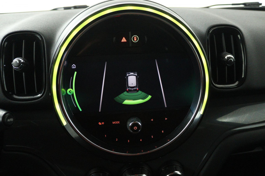 MINI Countryman 1.5 Cooper Business Edition Automaat (NAVIGATIE, CARPLAY, PARKEERSENSOREN, LED, CRUISE, SPORTSTOELEN)