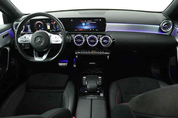 Mercedes-Benz A-Klasse 250 e Business Solution AMG Limited (SFEERVERLICHTING, PANORAMADAK, CAMERA, STOELVERWARMING, 1e EIGENAAR)