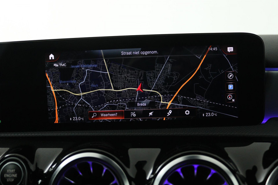 Mercedes-Benz A-Klasse 250 e Business Solution AMG Limited (SFEERVERLICHTING, PANORAMADAK, CAMERA, STOELVERWARMING, 1e EIGENAAR)