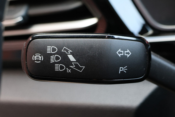 Volkswagen Caddy Cargo 2.0 TDI DSG | Lane Assist | Virtual Cockpit | Camera | CarPlay | Stoelverwarming | LED Koplampen | Sidebars | Spoilerkit | DAB | Fabrieksgarantie | Facelift model | BPM Vrij