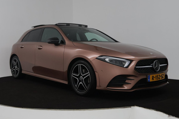 Mercedes-Benz A-Klasse 180 Business Solution AMG Automaat (PANORAMADAK, SFEERVERLICHTING, CAMERA, STOELVERWARMING, 1e EIGENAAR)