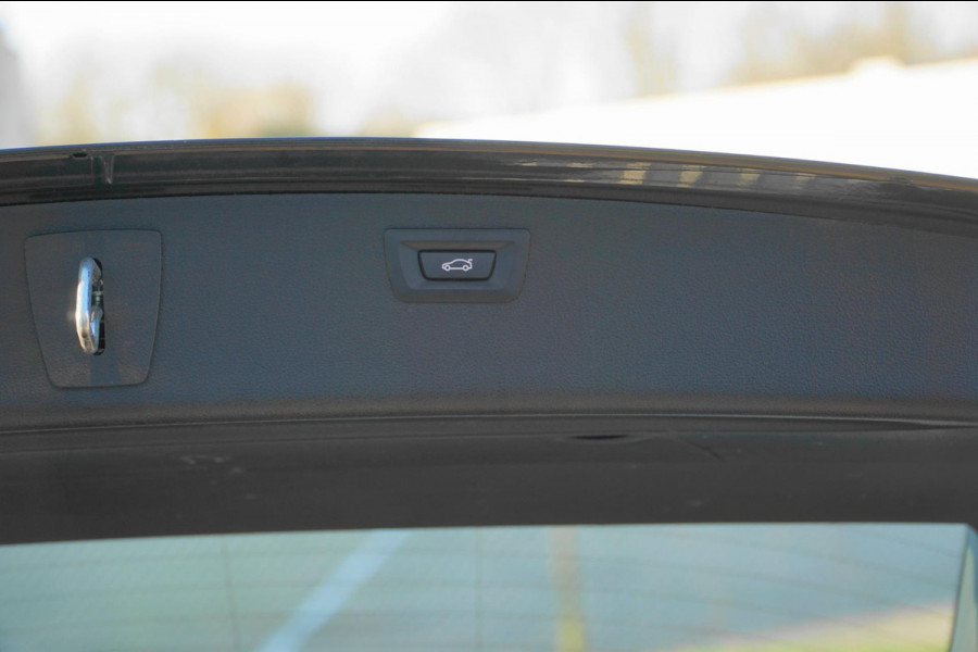 BMW 3 Serie Touring 320i Edition M Sport Shadow Executive