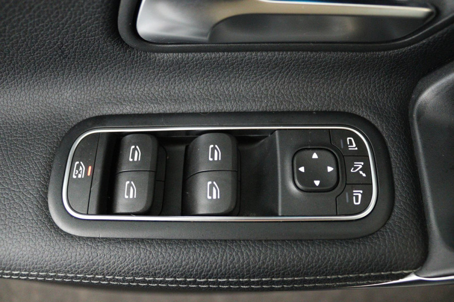 Mercedes-Benz A-Klasse 250 e Business Solution Luxury Limited (PANORAMADAK, SFEERVERLICHTING, CAMERA, ELEKT. STOELEN, 1e EIGENAAR)